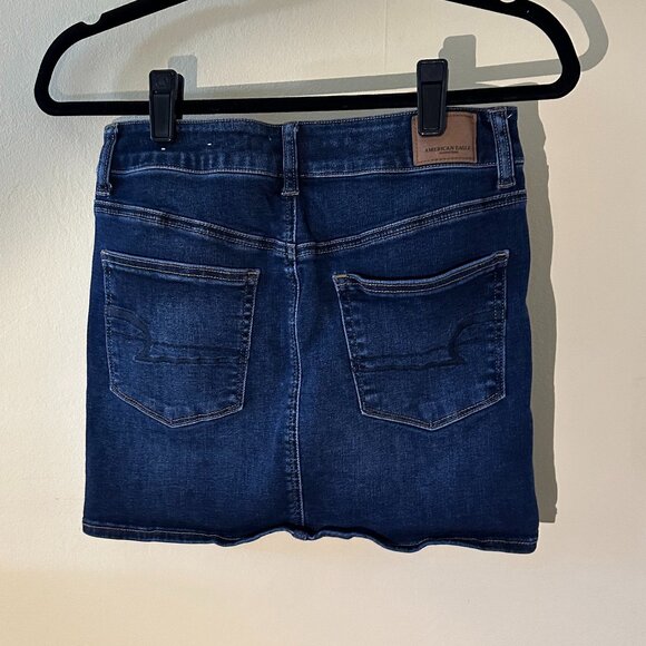 American Eagle Women's Mini Jean Skirt, size 6 - Picture 2 of 4